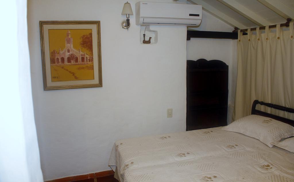 Hotel Paseo Del Arte Asunción Pokój zdjęcie